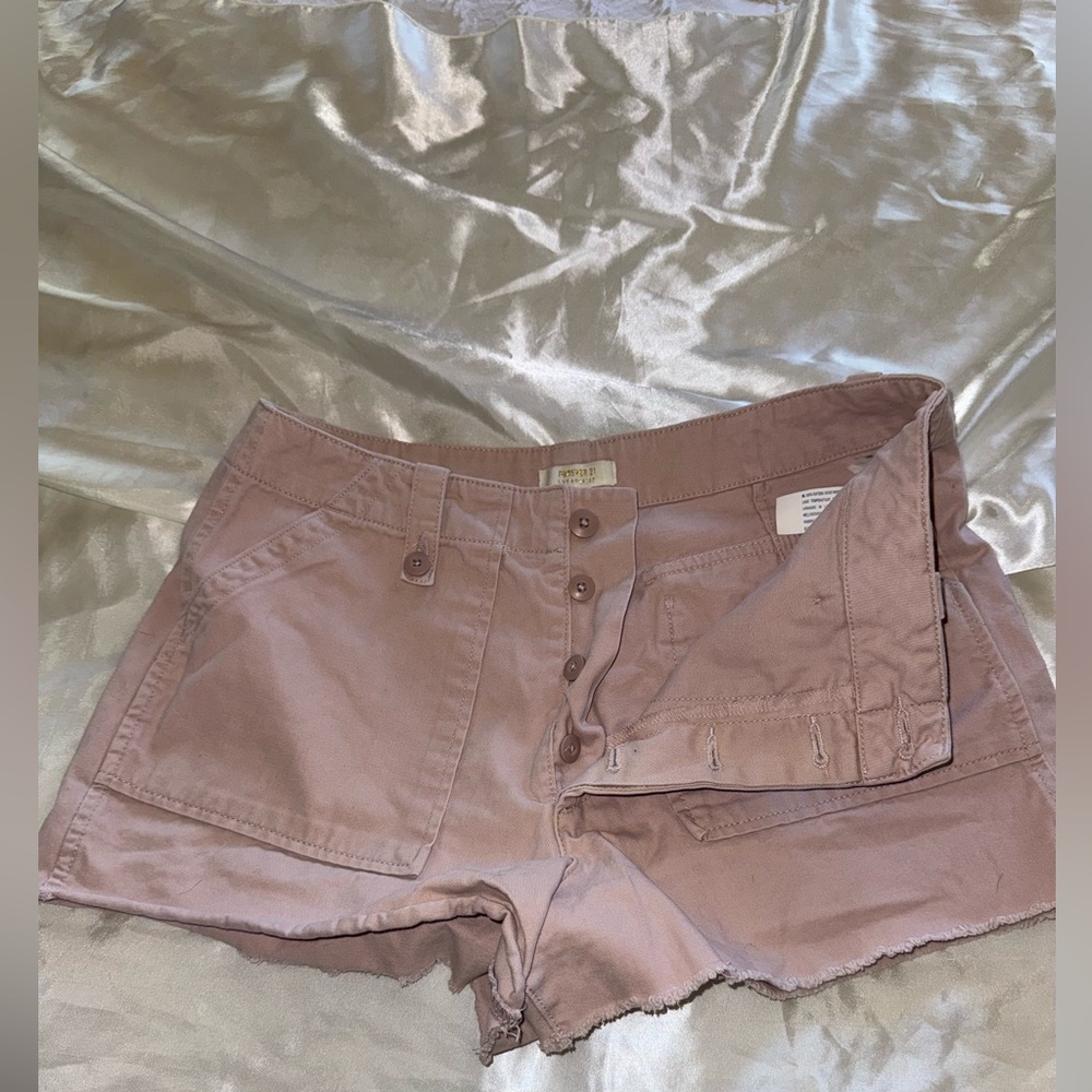 Cargo Shorts - Picture 5 of 7
